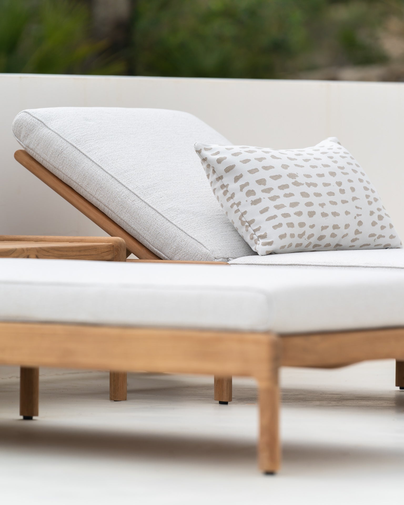Jack Outdoor Adjustable Lounger Cushion, Off White Fabric