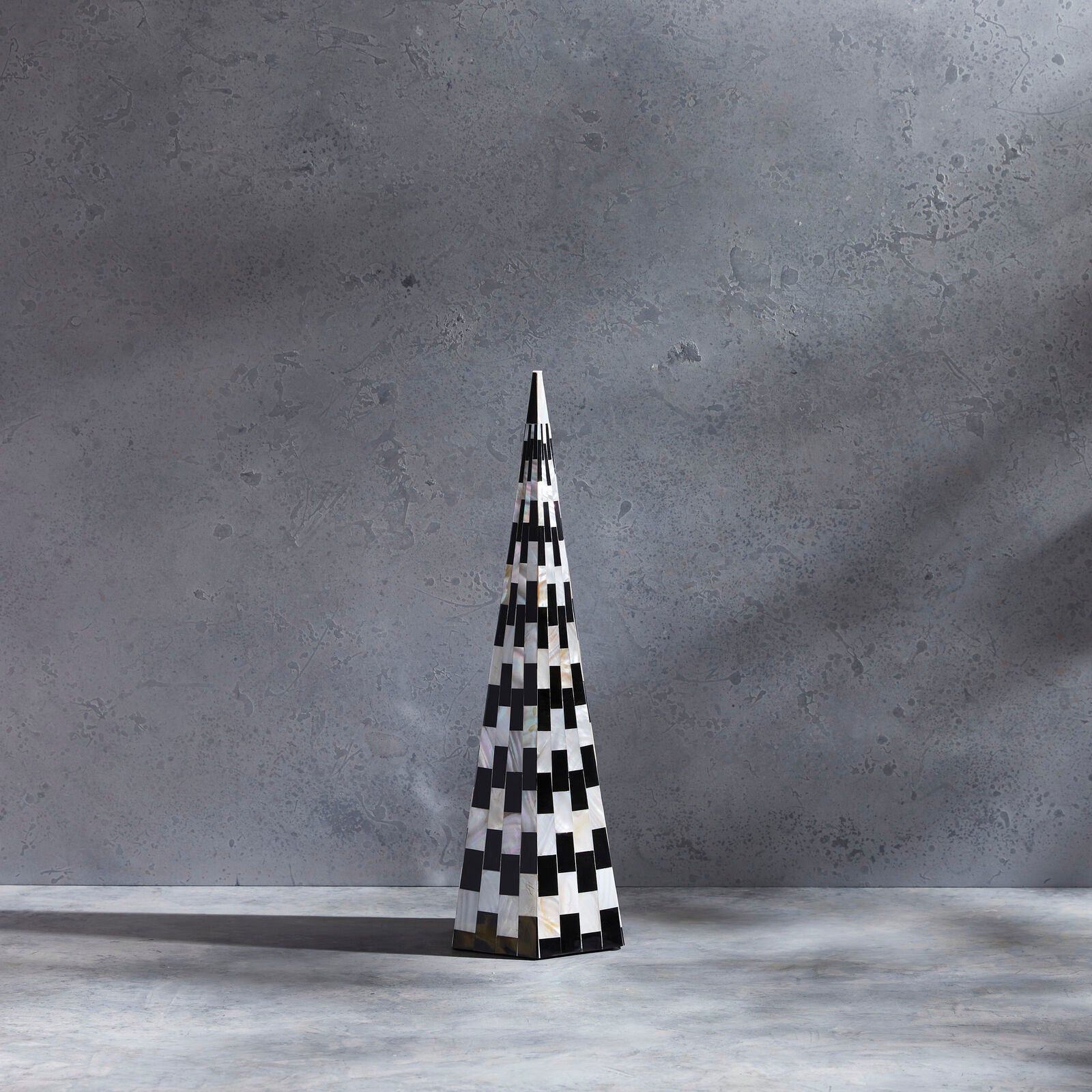 Finlay Obelisk, Small