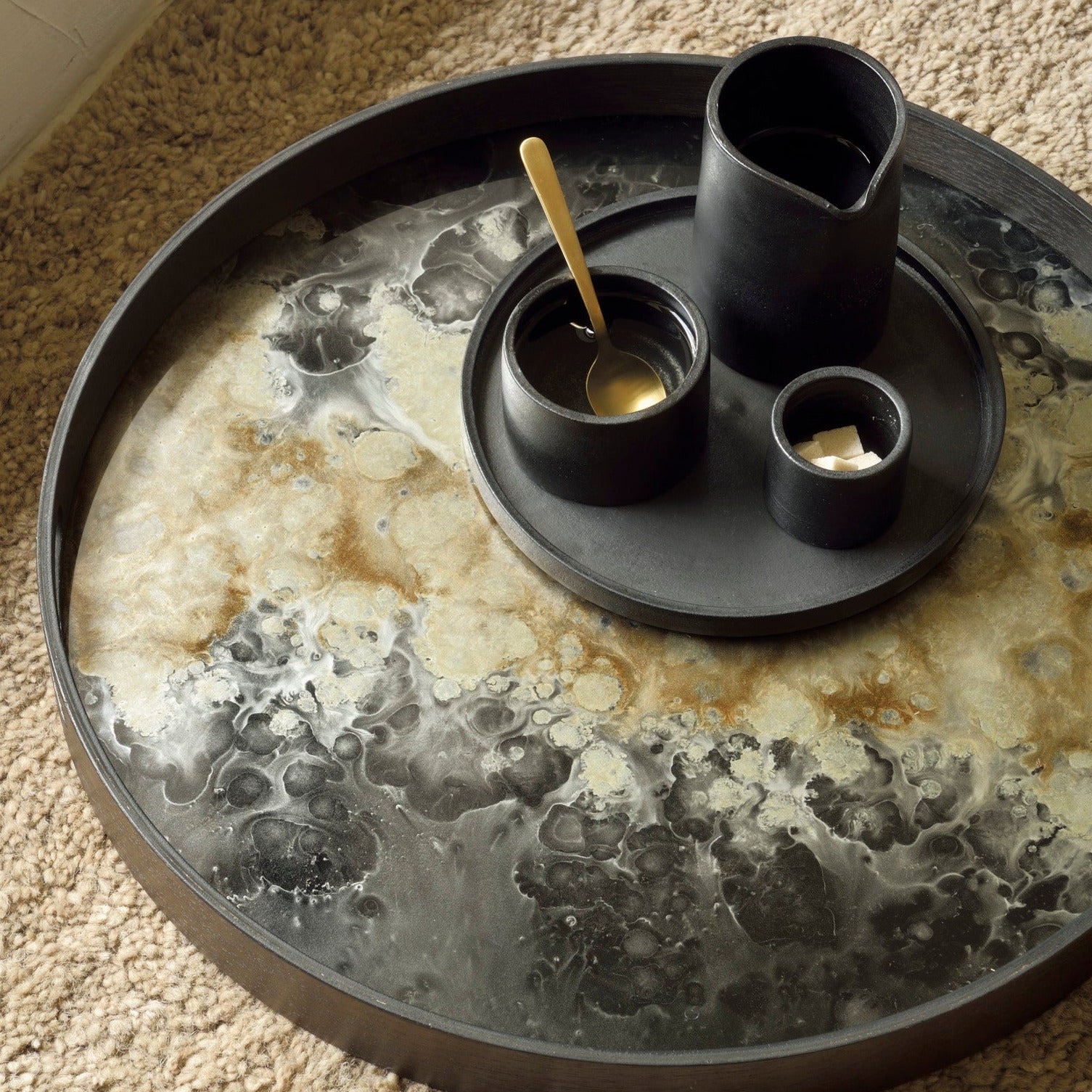 Round Glass Organic Tray, Black