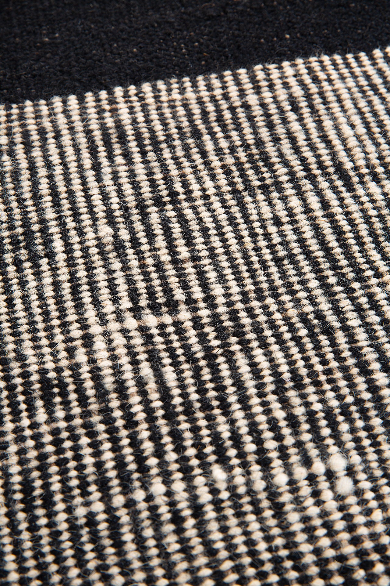 Black Dots Kilim Rug, 5&