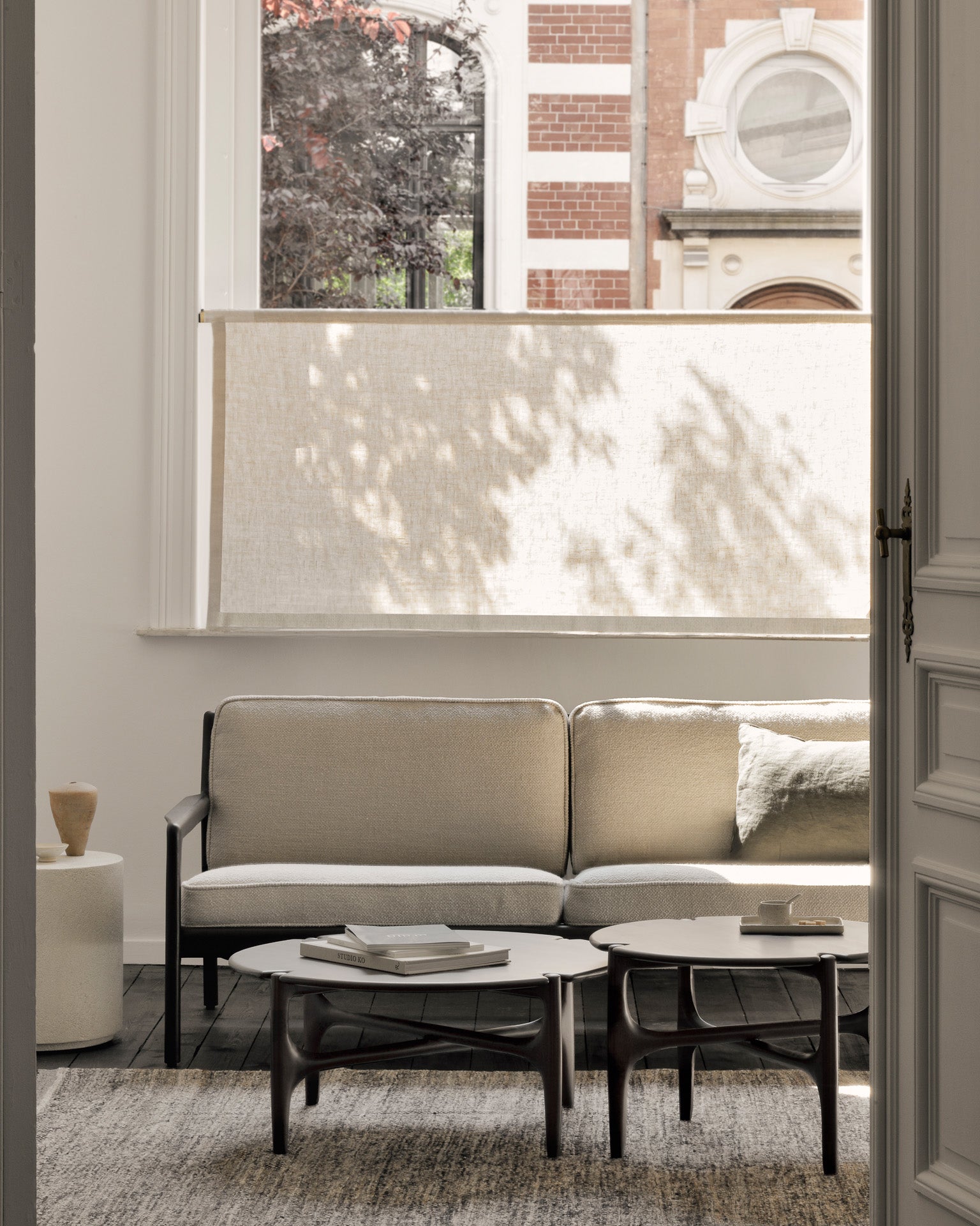 Jack sofa - varnished mahogany - dark brown - Ivory fabric - 2+ seater