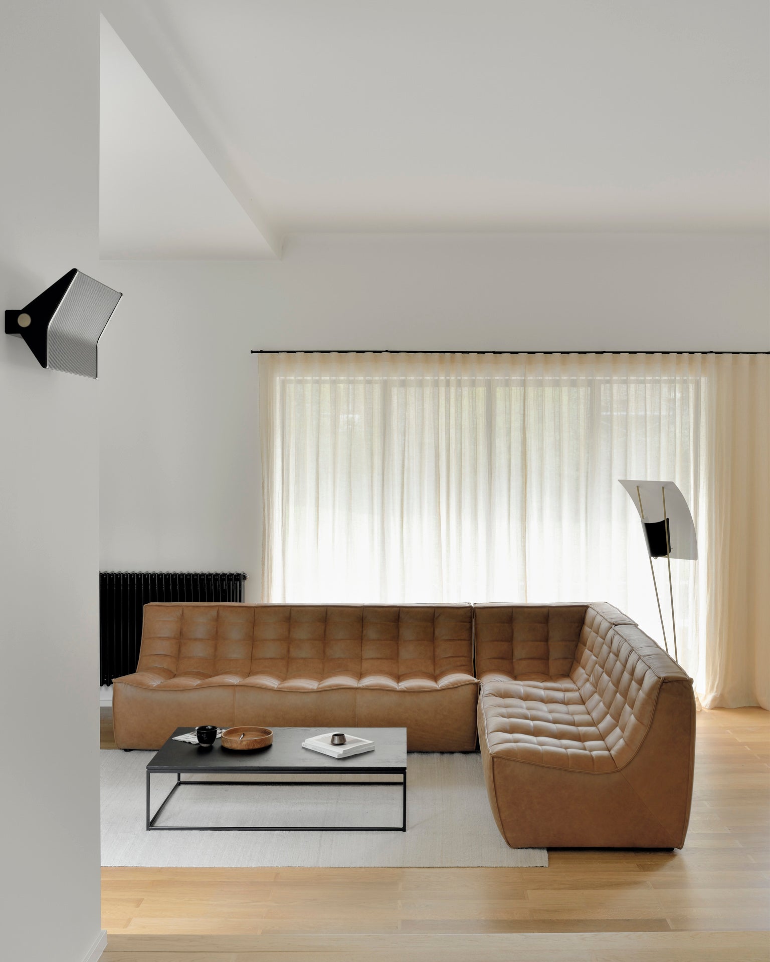 N701 Corner Sofa, Old Saddle Leather