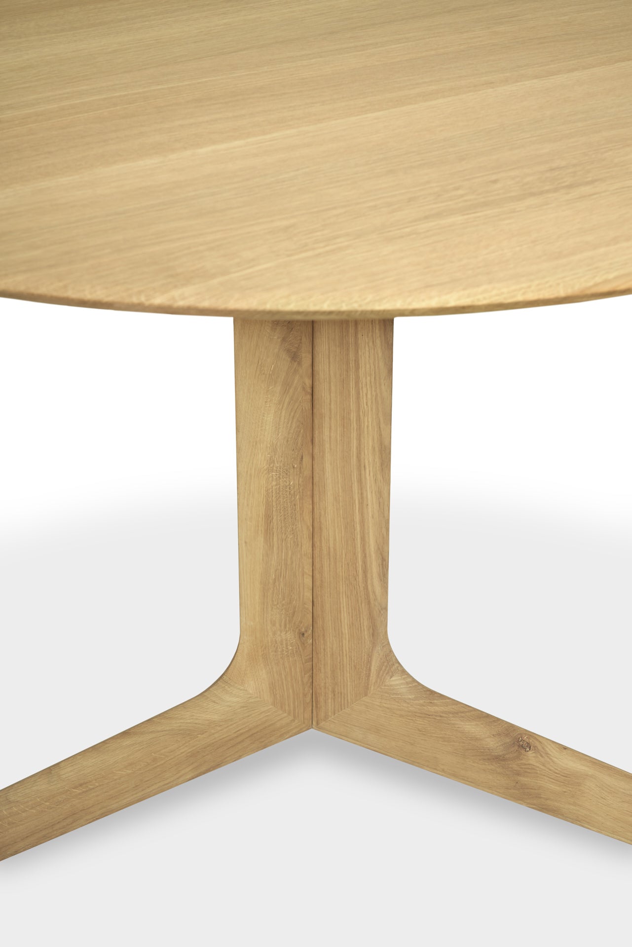 Corto Solid Oak Dining Table, Round