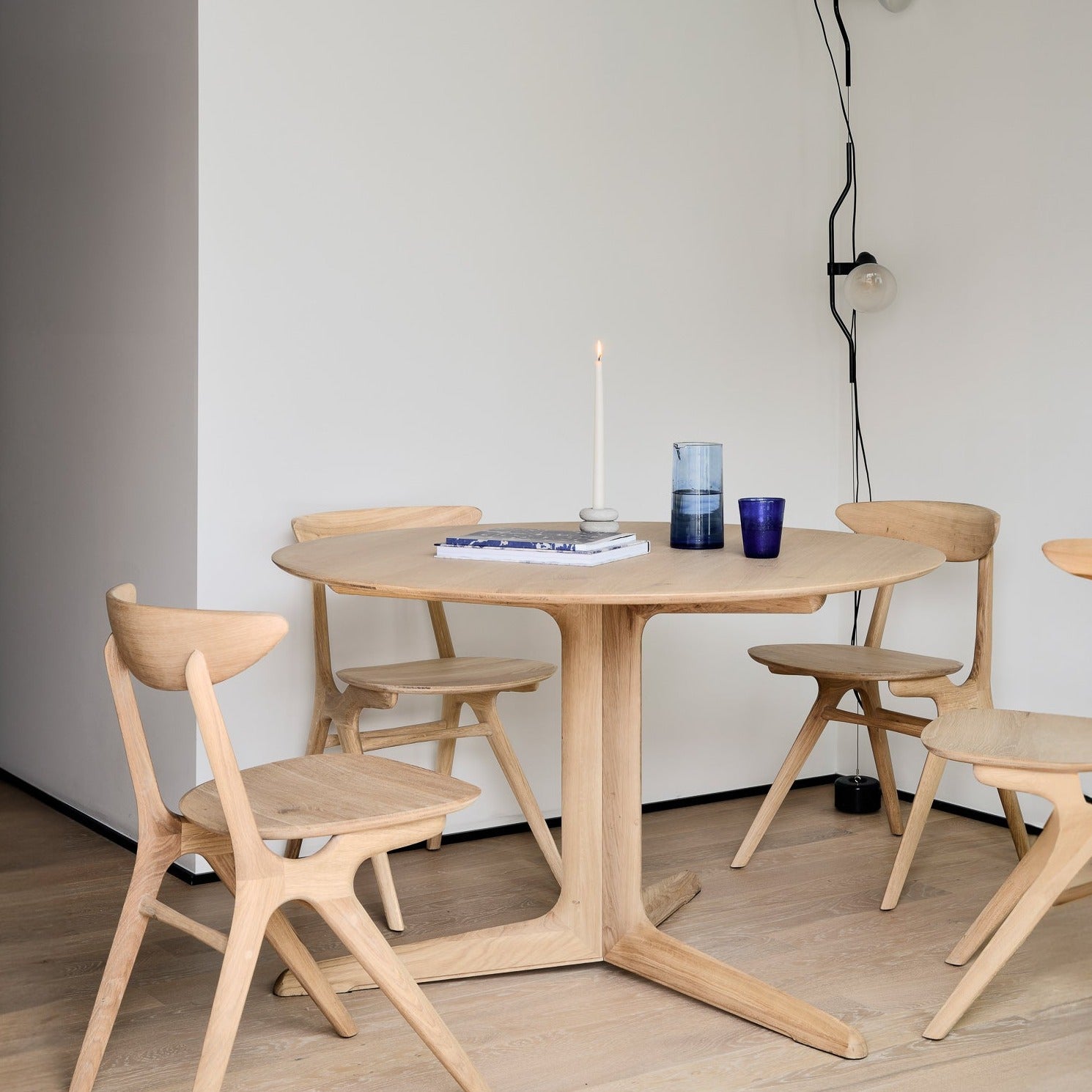 Corto Solid Oak Dining Table, Round