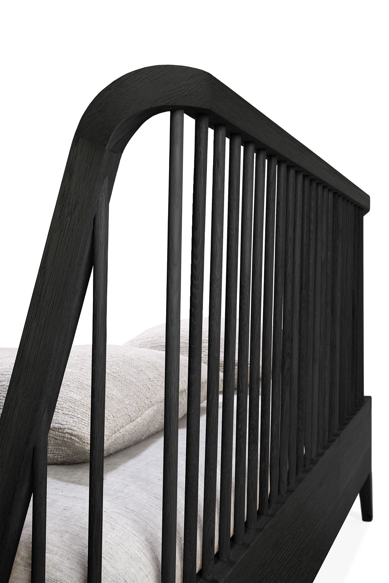 Spindle Solid Black Oak Bed, King