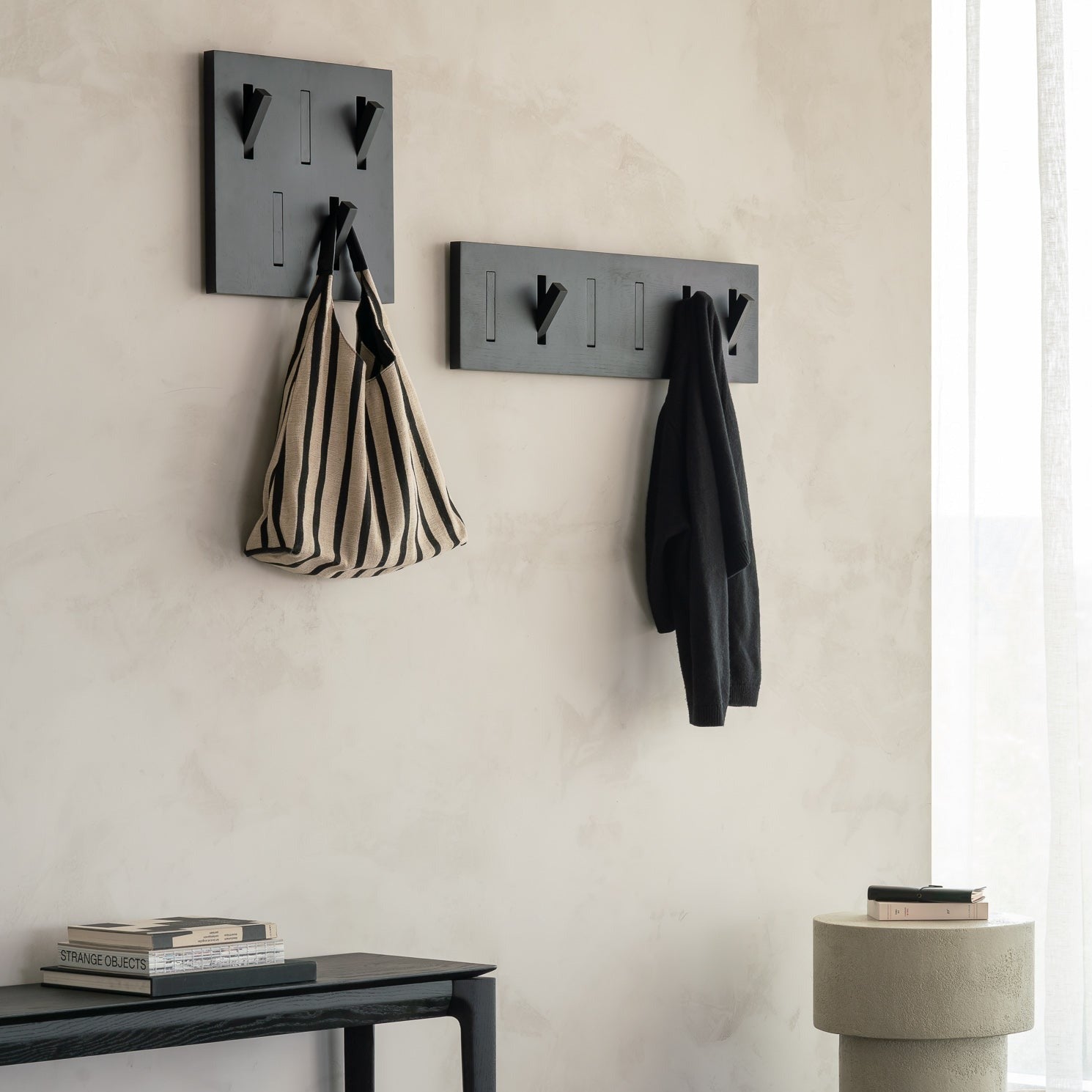 Utilitile Solid Black Oak Wall Hanger, Large