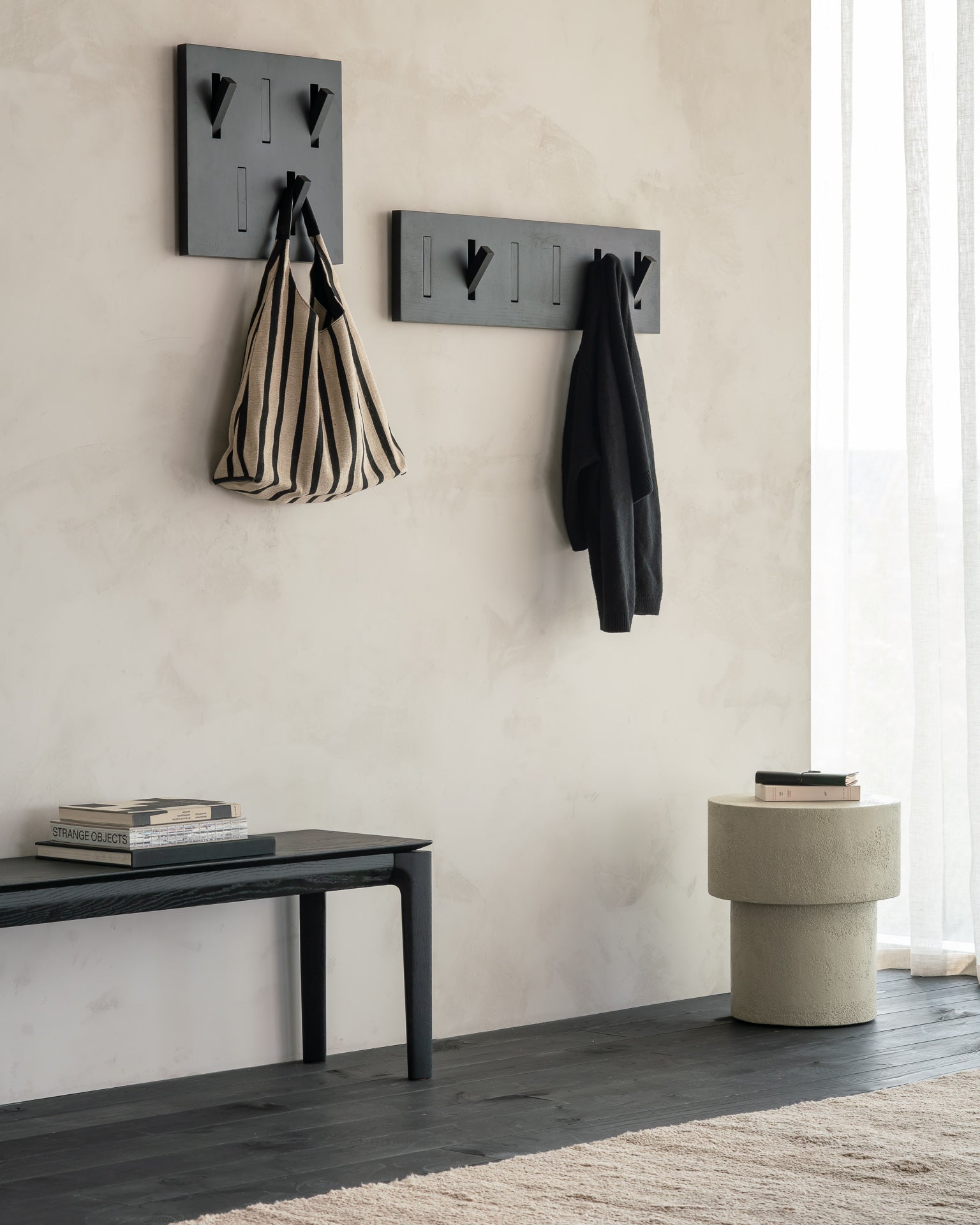 Utilitile Solid Black Oak Wall Hanger