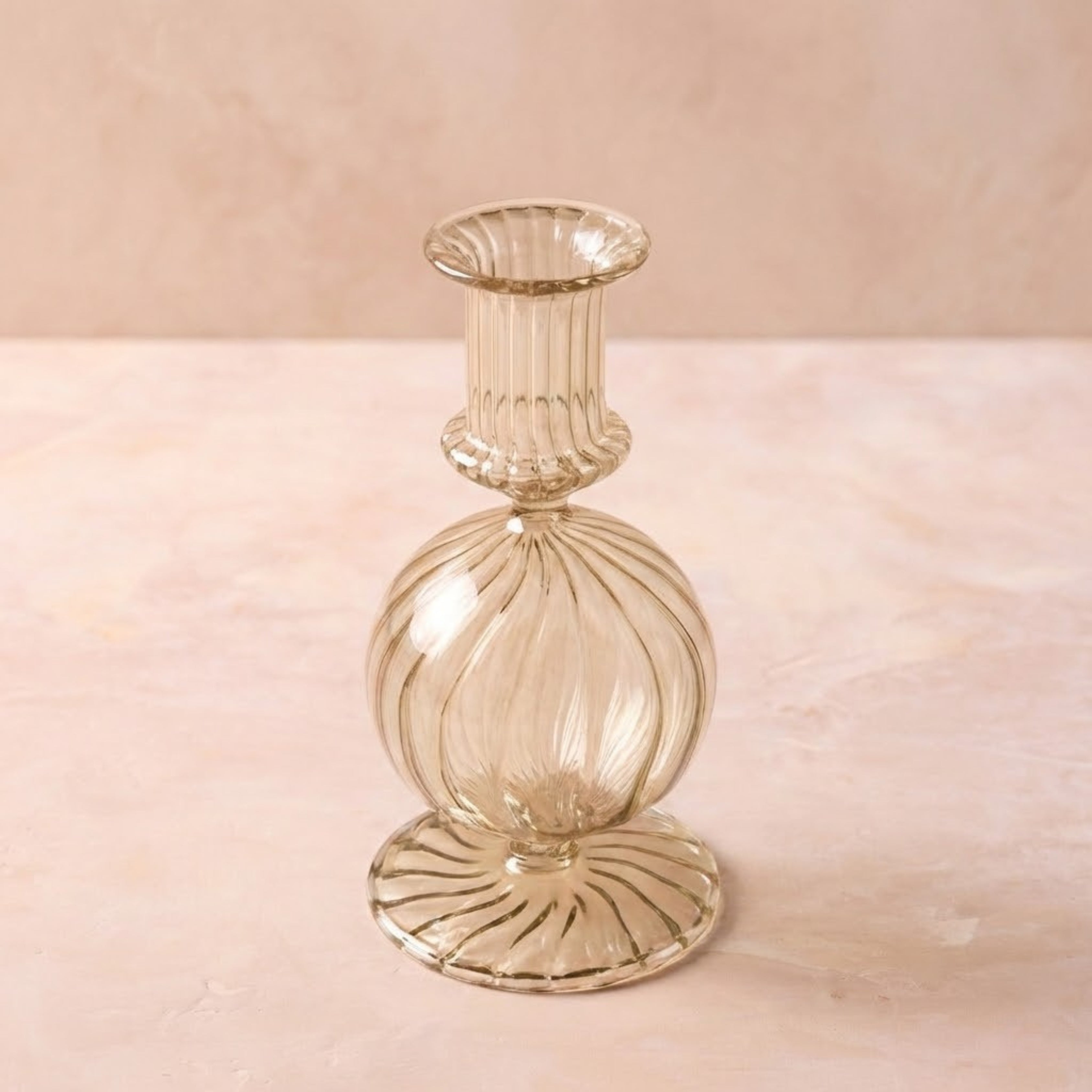 Nalia Candlestick, Parakeet