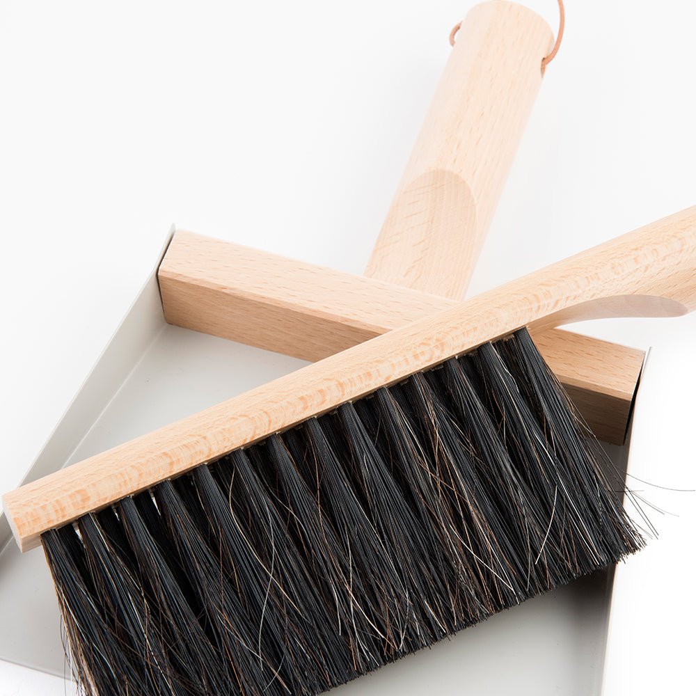 Andrée Jardin Mr. and Mrs. Clynk Grey Dustpan & Brush "Coffret" Gift Set Andrée Jardin andree-jardin-mr-and-mrs-clynk-grey-dustpan-brush-coffret-gift-set - French Dry Goods