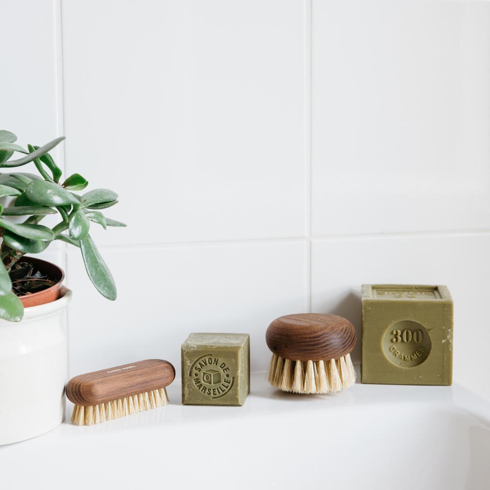Andrée Jardin Heritage Ash Wood Body Brush Andrée Jardin andree-jardin-heritage-ash-wood-body-brush - French Dry Goods