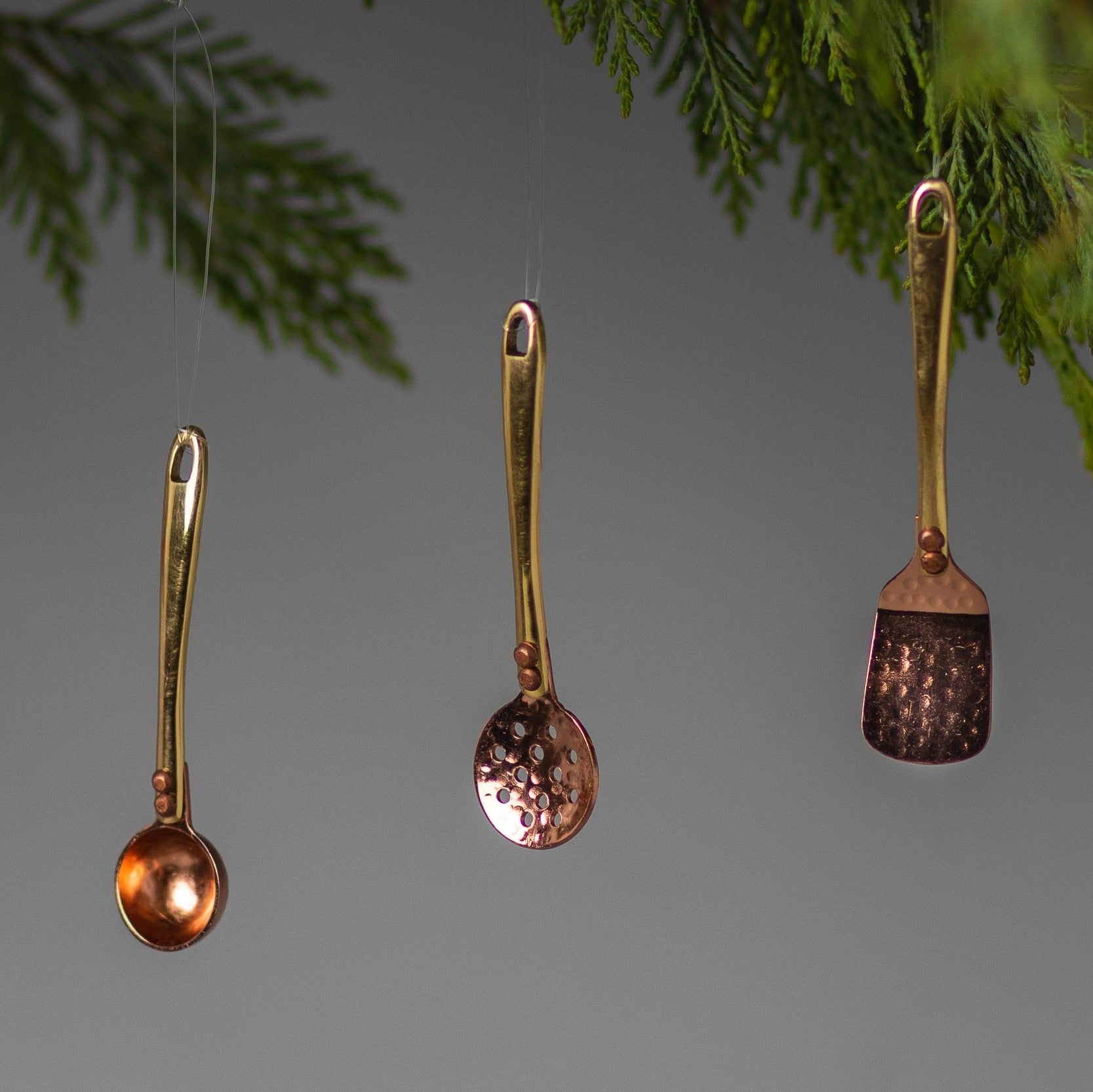 Hammered Copper & Gold Skimmer Ornament