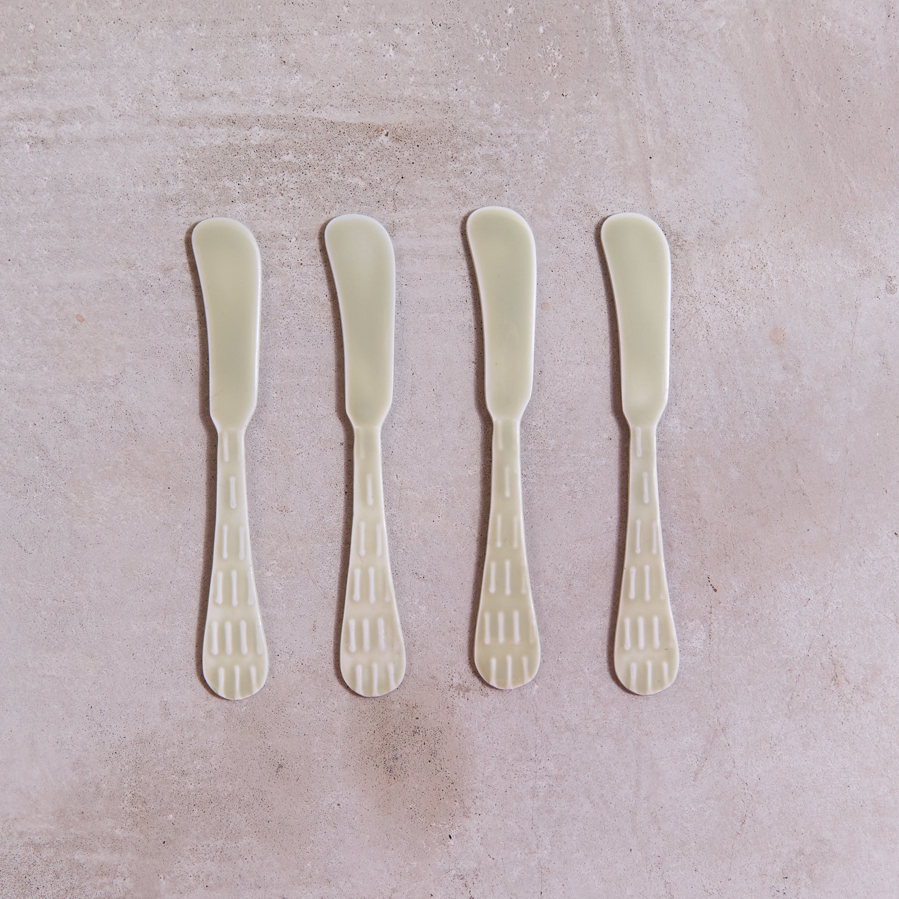 Nera Light Green Spreaders, Set of 4