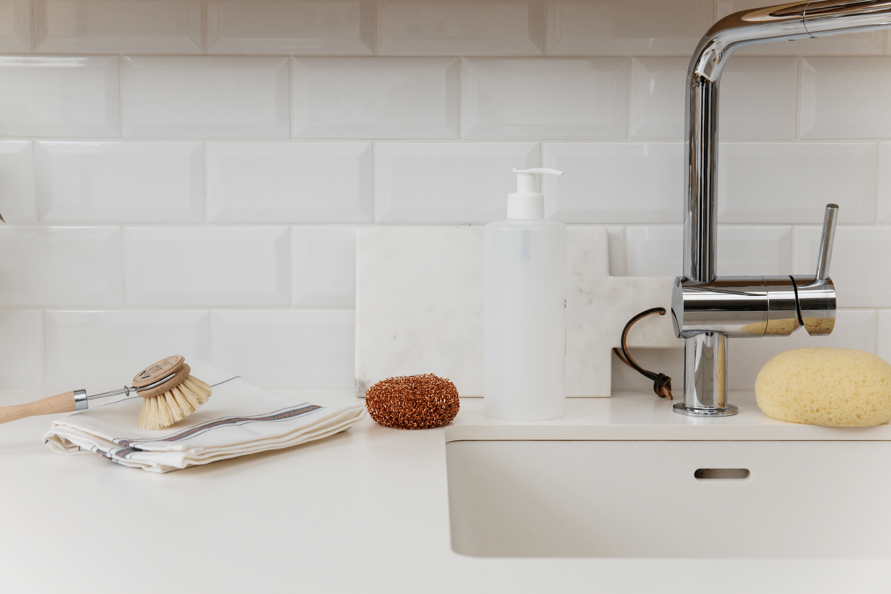 Andree Jardin Dish Kit in Wooden Box with Acrylic Lid