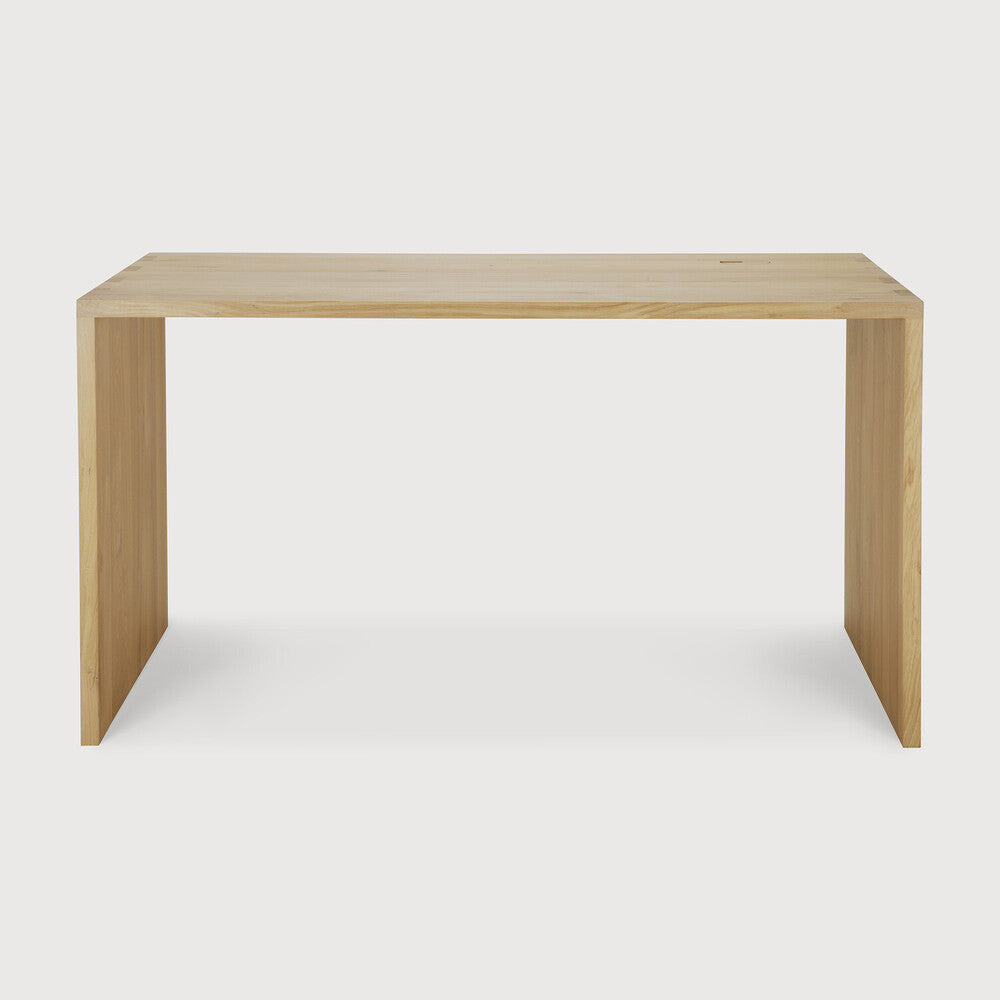 U desk - varnished oak - rectangular - with cable management
