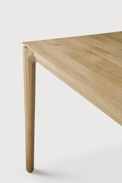 Bok desk - varnished oak - rectangular - with cable management