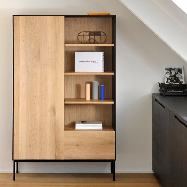 Blackbird Solid Oak Cabinet