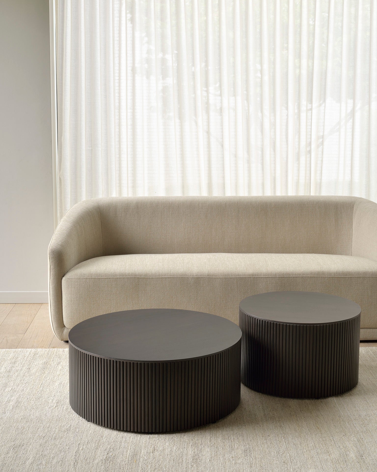 Roller Max Coffee Table, 31.5