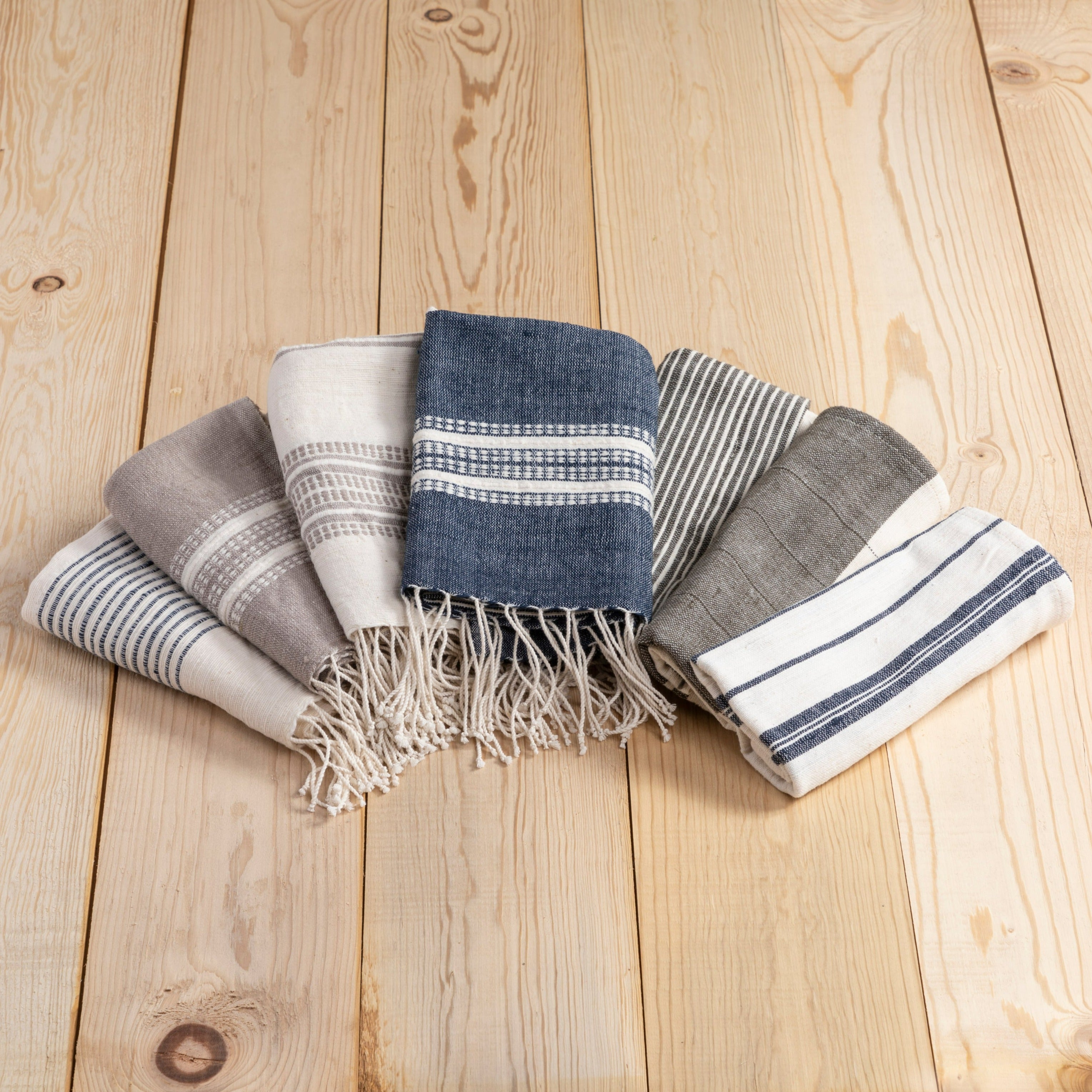 Chelsea Hand Towel, Grey