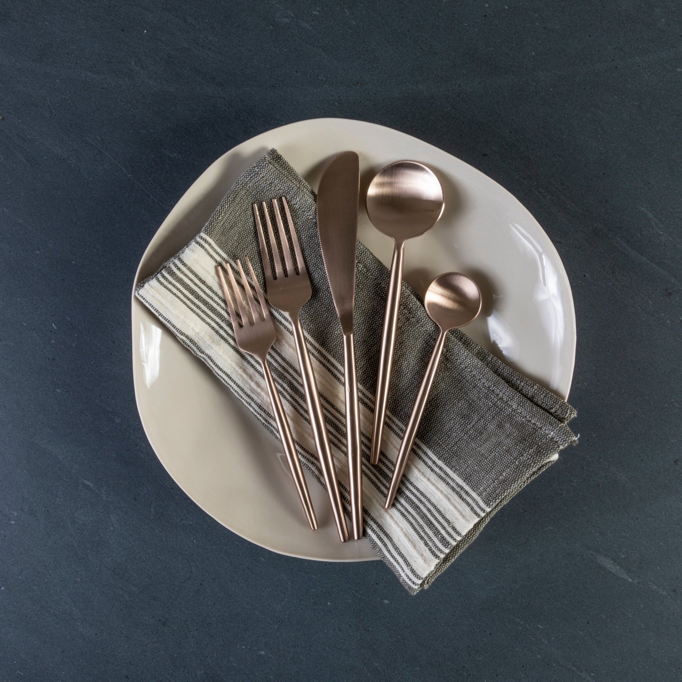 Rosé Flatware Set