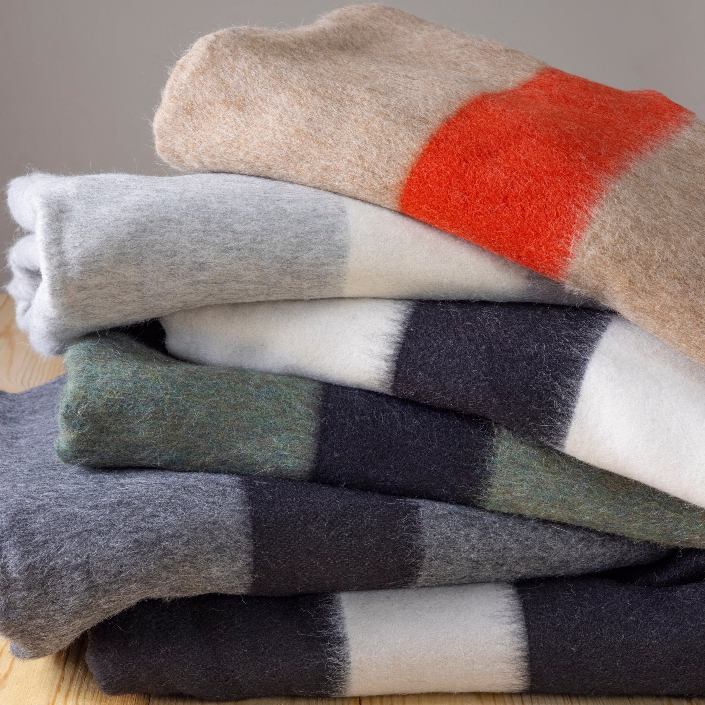 Siempre Blanket, Black with Ivory Stripe