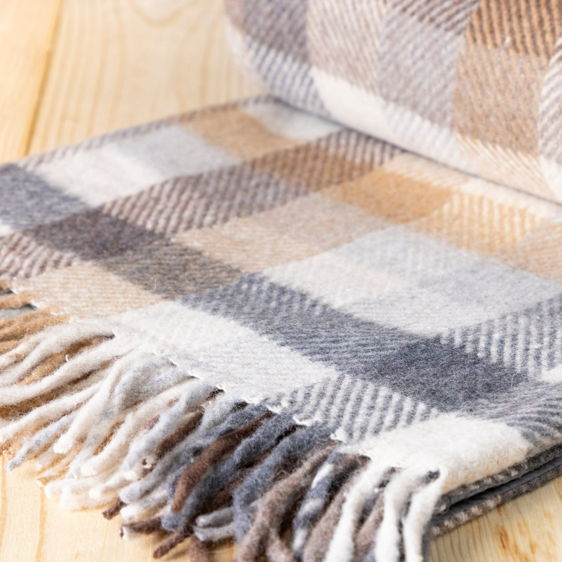 Recycled Wool Waterproof Picnic Blanket in Neutral Herringbone Check - Taupe Leather