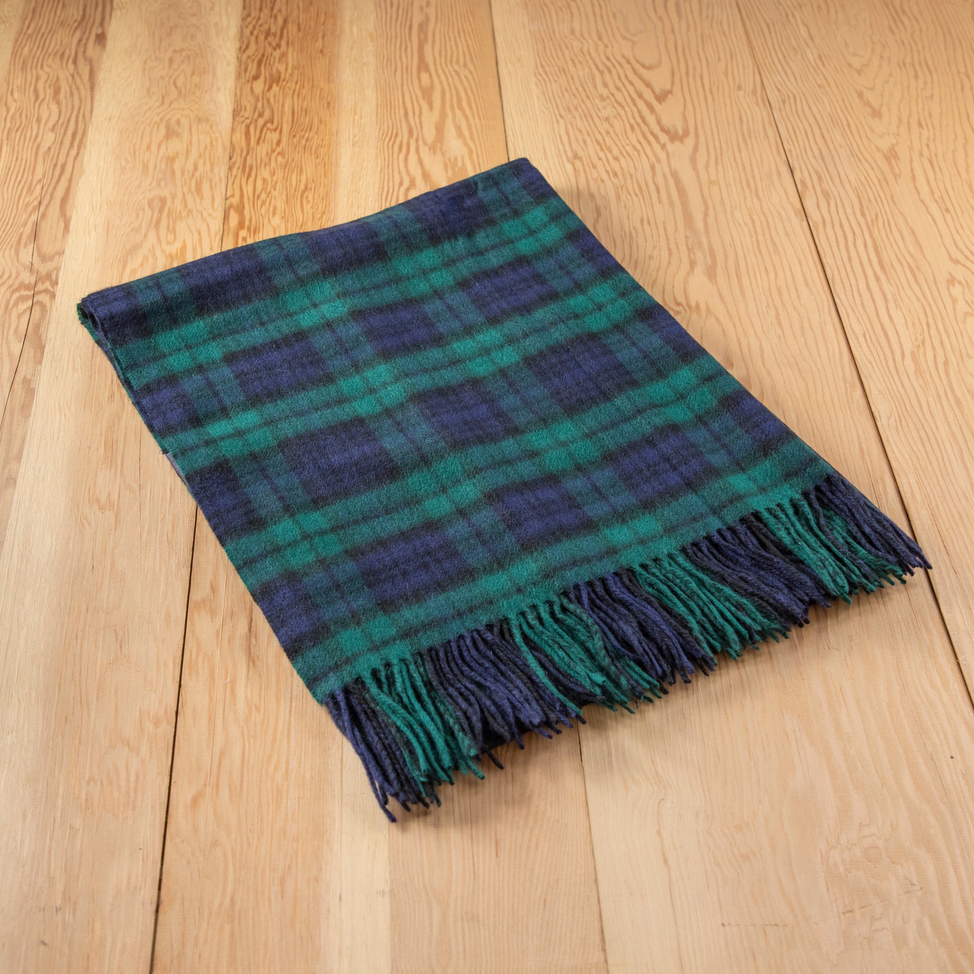 Cashmere Knee Blanket in Black Watch Tartan