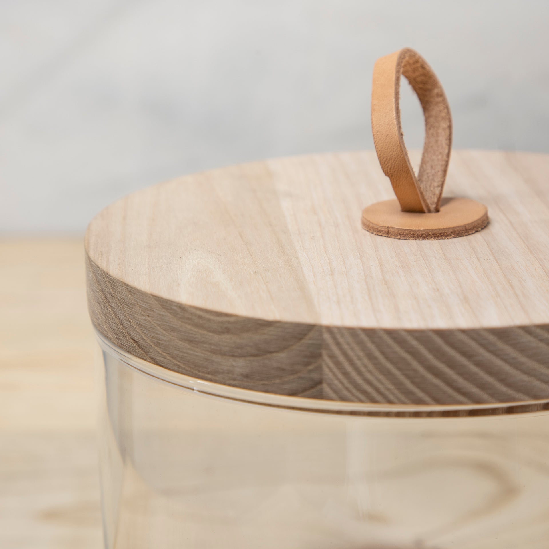 Ivalo Container with Ash Lid, Small