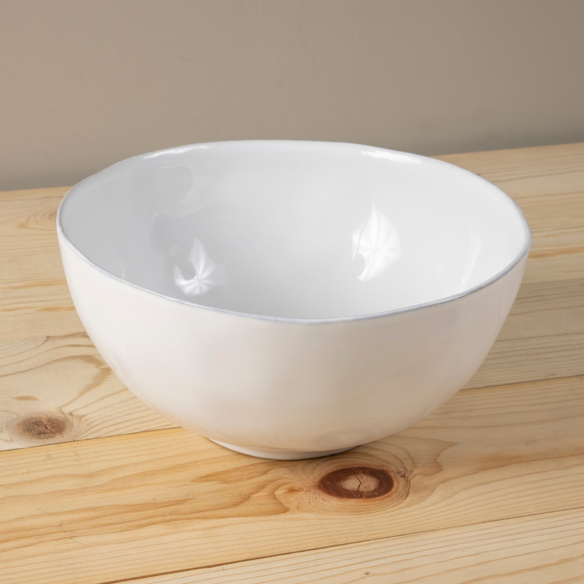 Livia 10.5" Serving Bowl, White