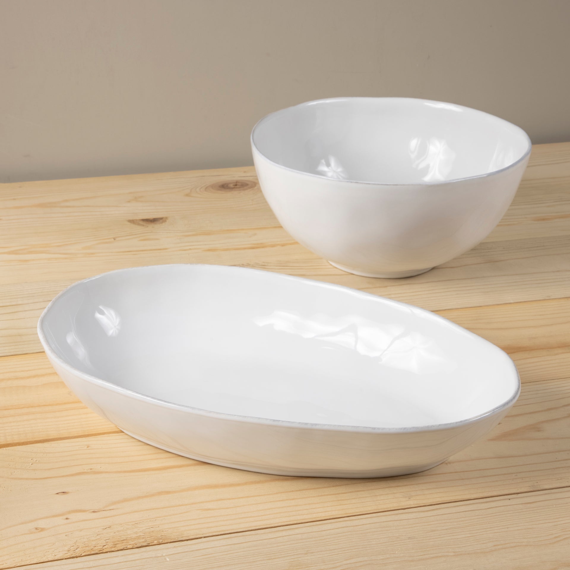 Livia 10.5" Serving Bowl, White