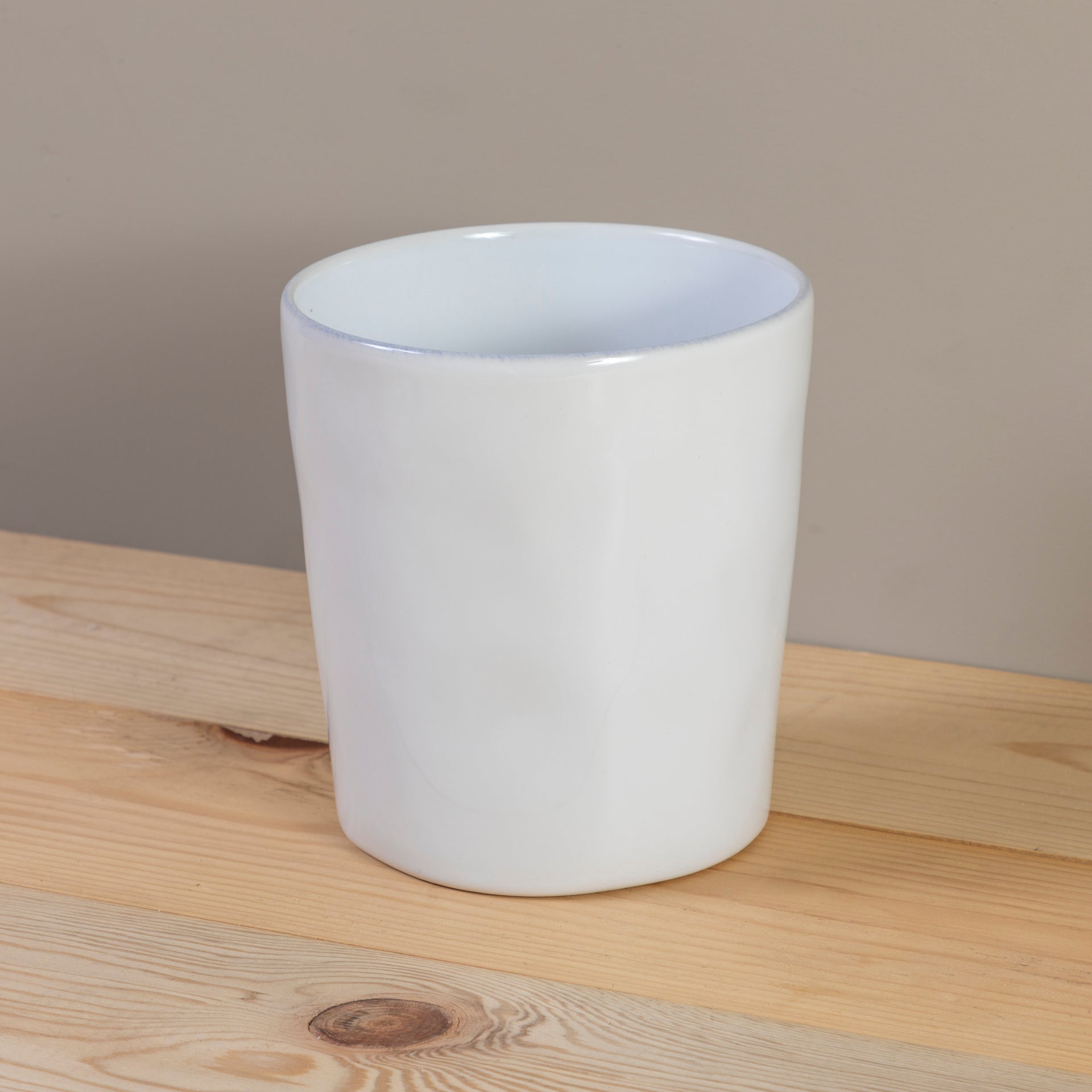 Livia Utensil/Bottle Holder, White