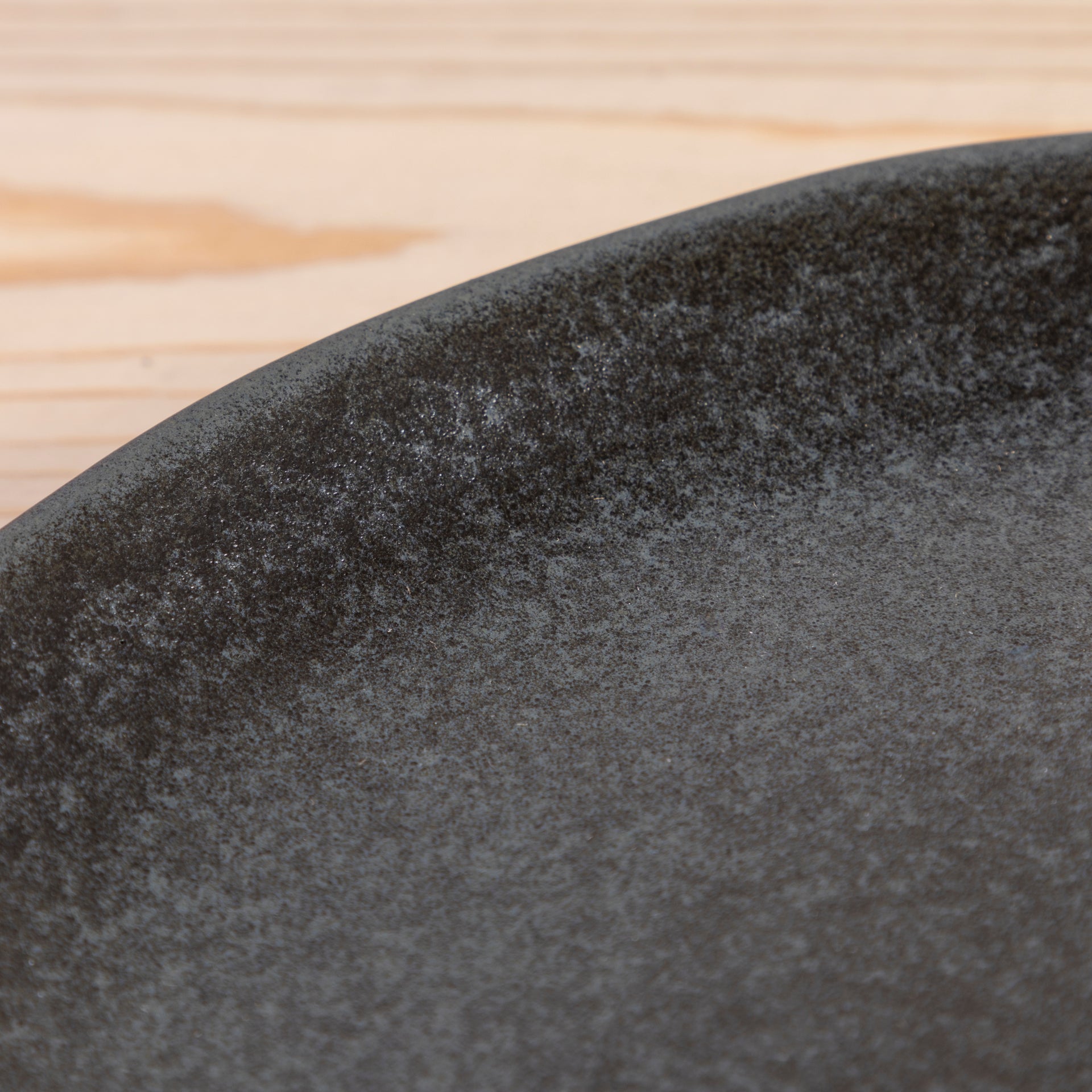 Livia Dinner Plate, Black, Set of 6