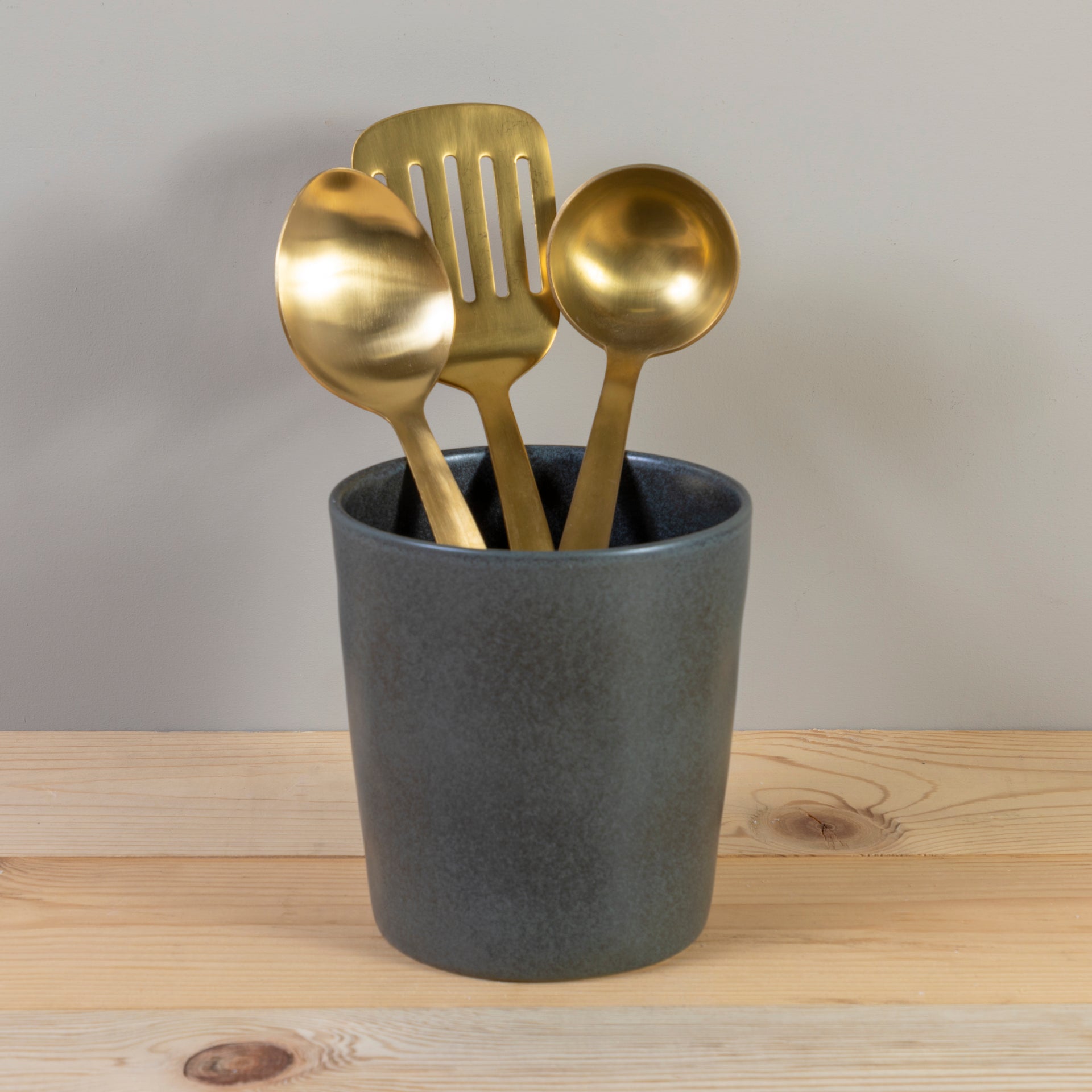 Livia Utensil/Bottle Holder, Black