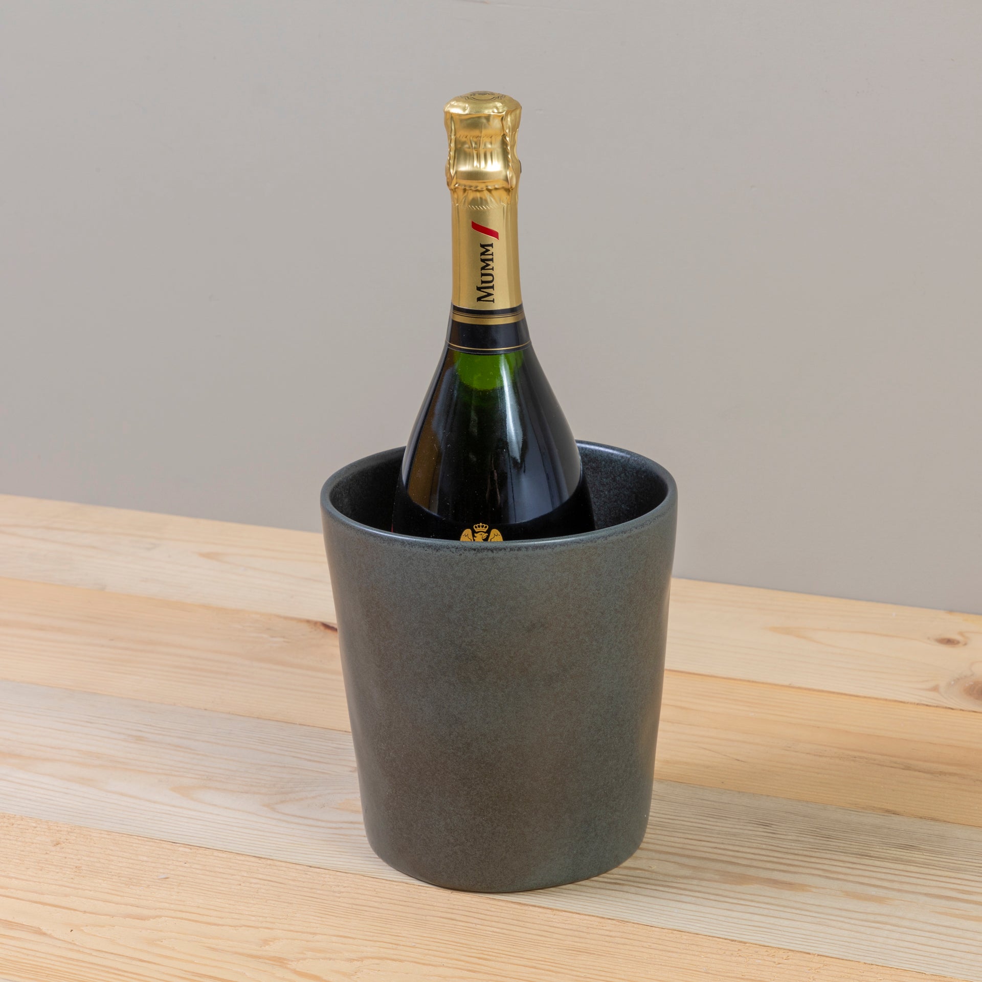 Livia Utensil/Bottle Holder, Black