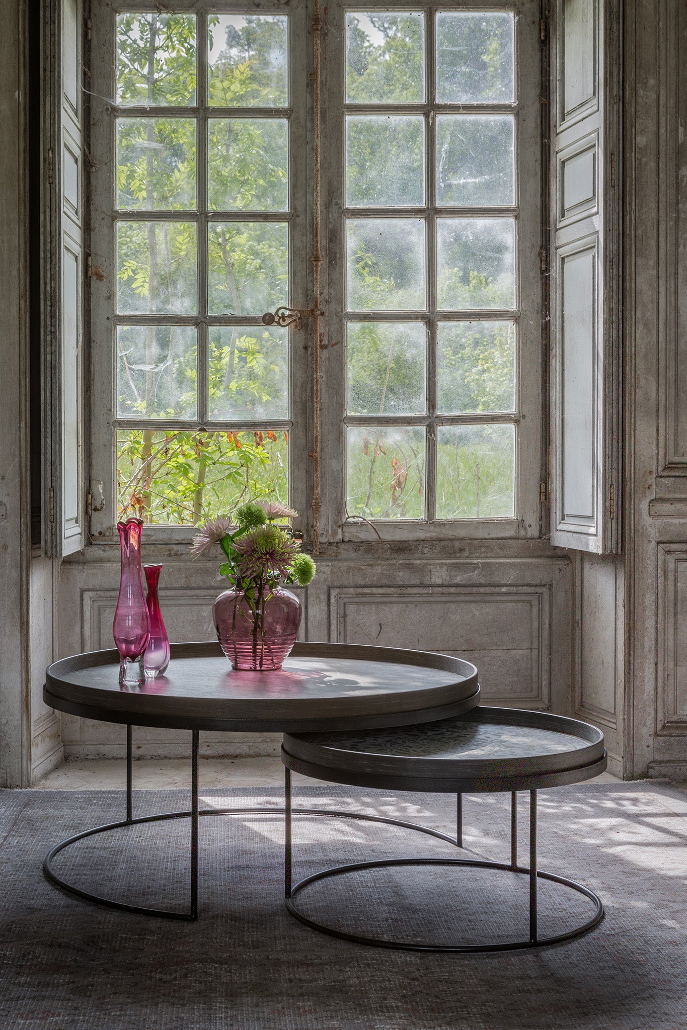 Round Tray Coffee Table Set, L & XL (Trays Not Included)