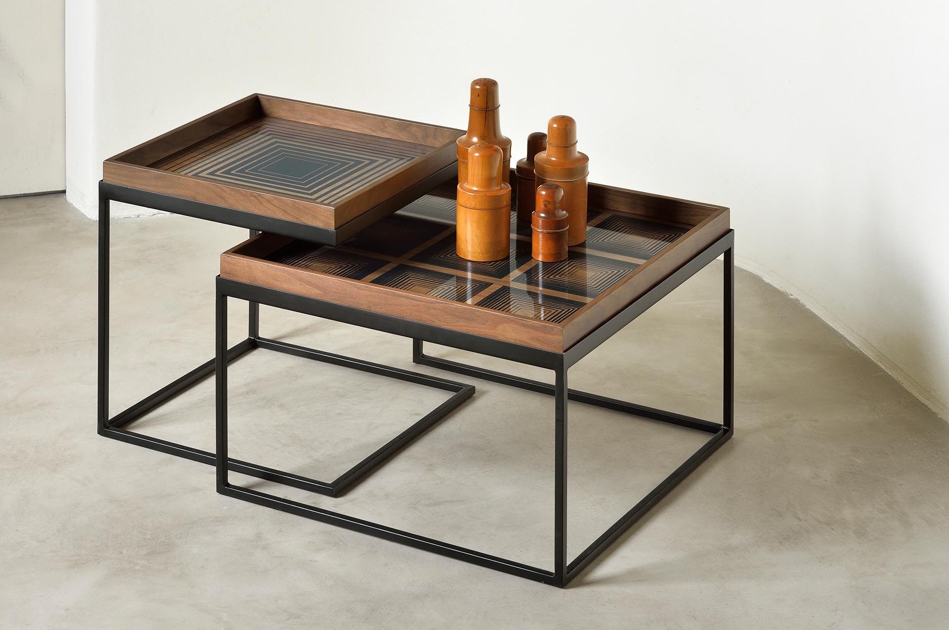 Square Tray Coffee Table Set, S & L (Trays Not Included)