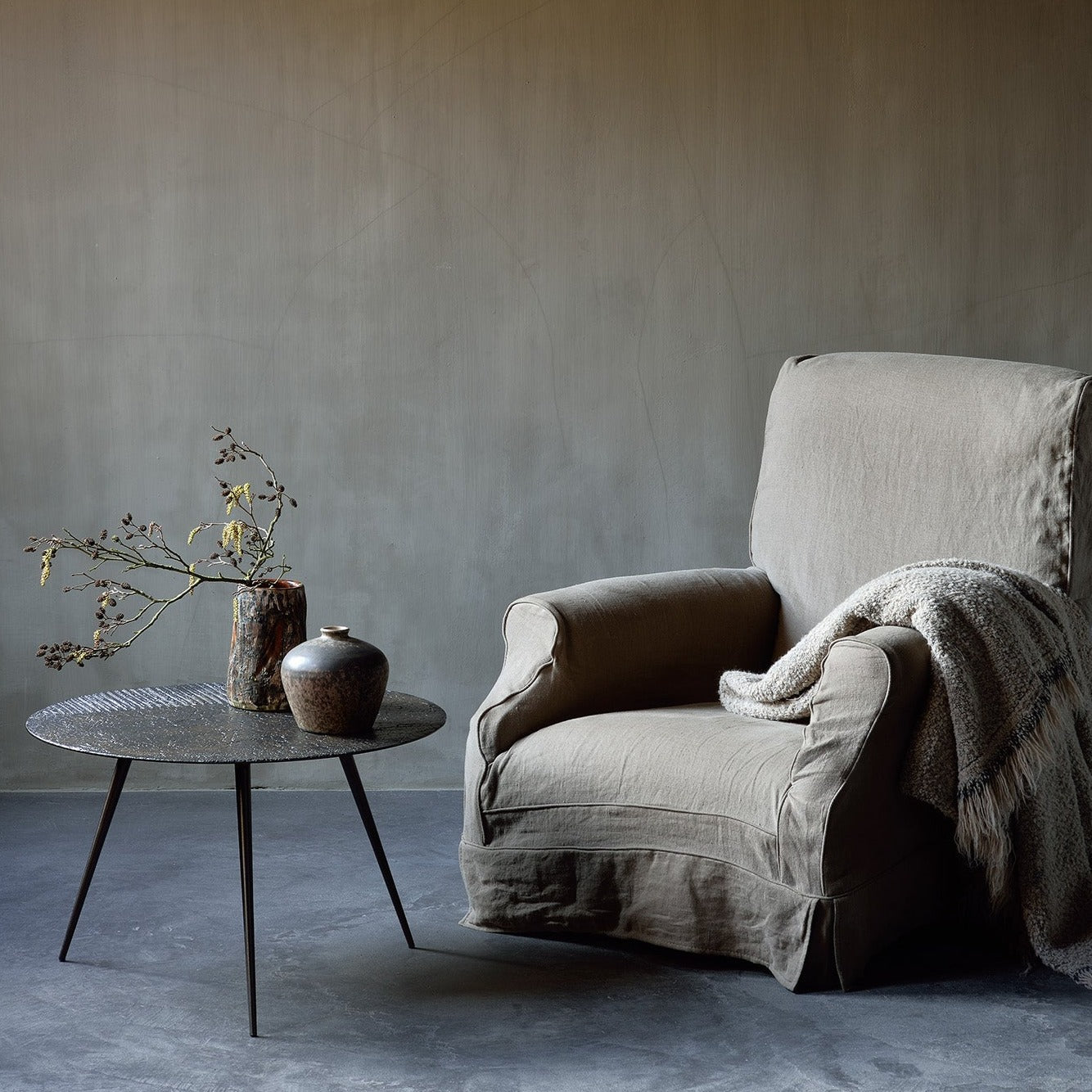 Luna Coffee Table, Whisky Lava & Linear, 26"