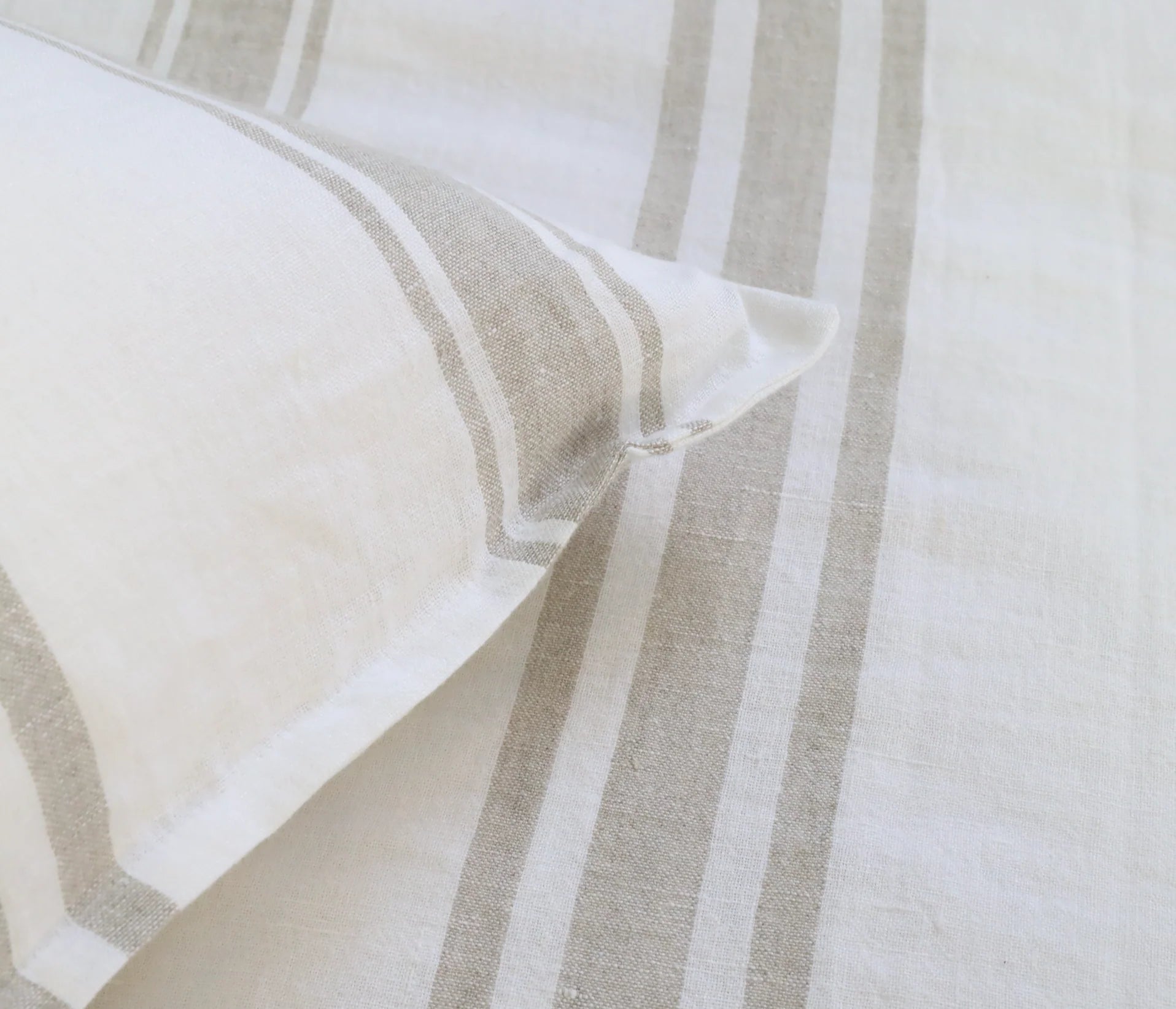 Jackson King Sham, White & Natural