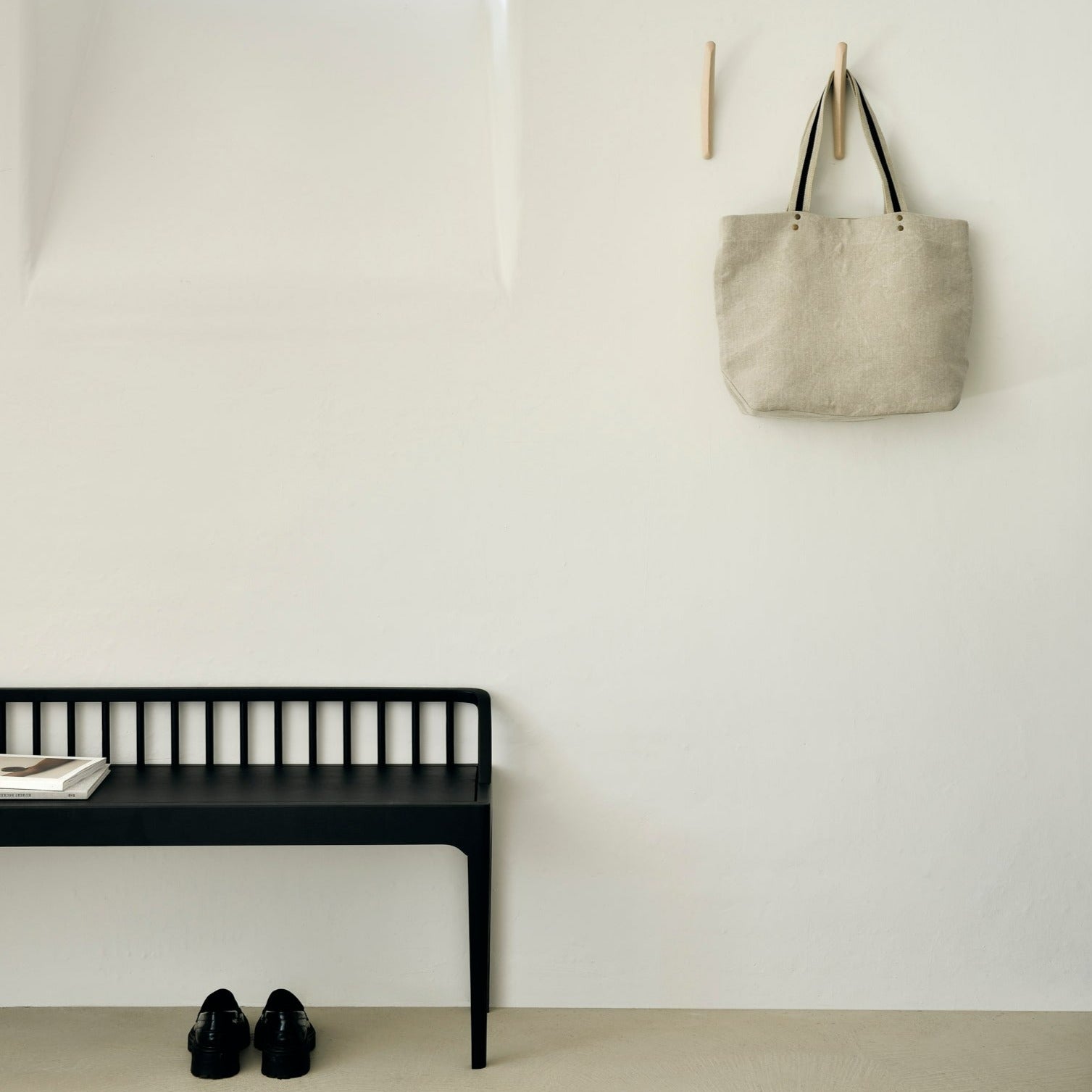 Spindle Solid Black Oak Bench