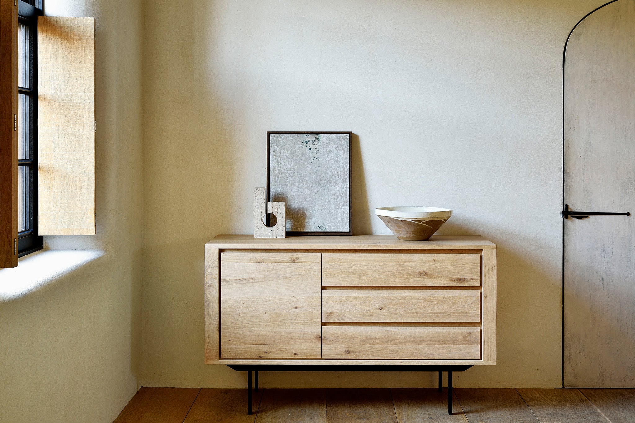 Shadow Sideboard, 1 Door, 3 Drawers