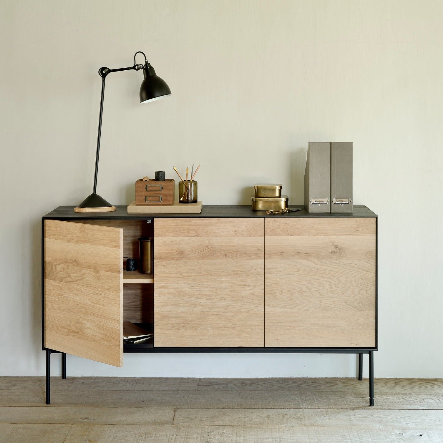 Blackbird Sideboard, 3 Doors