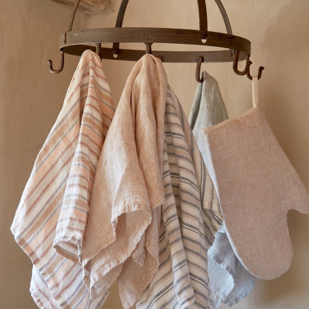 Carmela Oven Mitt, Caramel