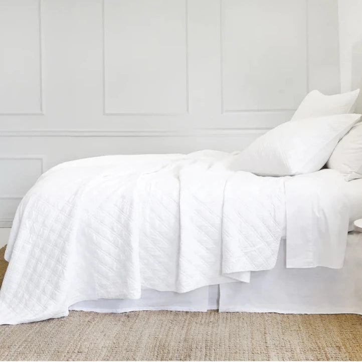 Brussels Queen Coverlet, White