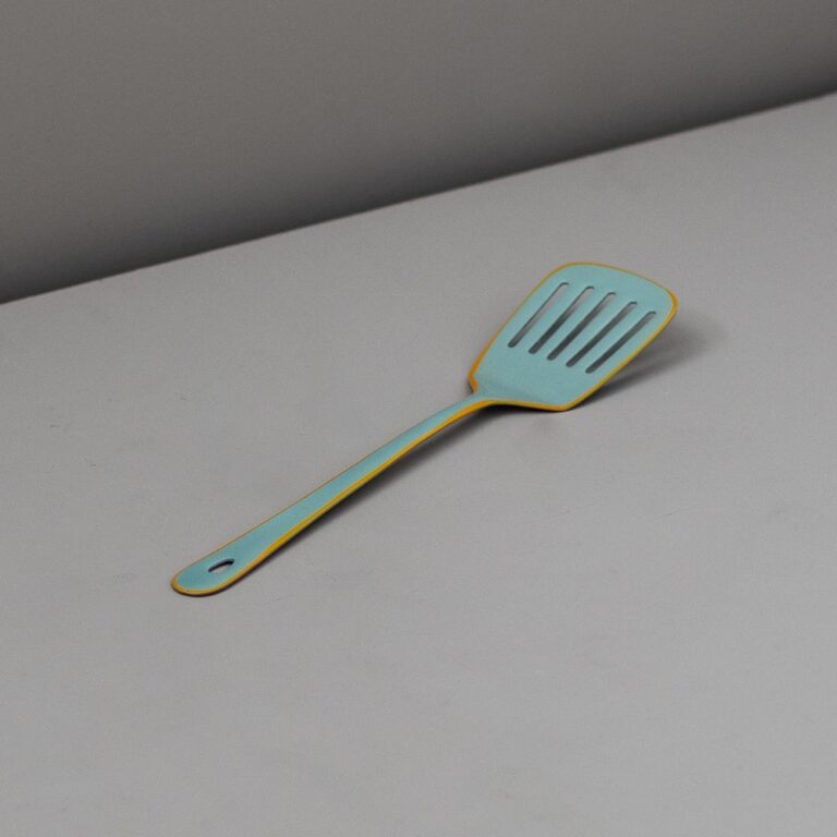 Harlow Spatula, Blueberry
