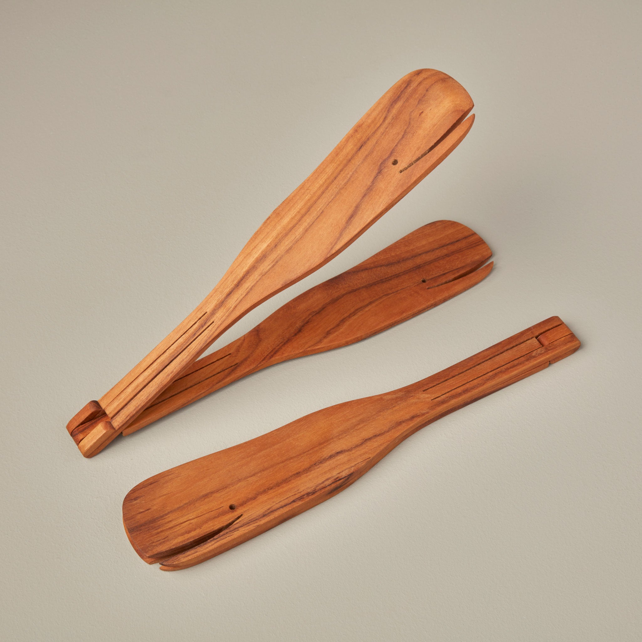 http://behome.com/cdn/shop/products/Be-Home_Teak-Whale-Flip-Tongs_390-20.jpg?v=1607109357