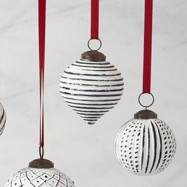 Breckenridge Ornament, Bodo