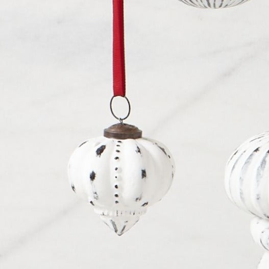 Breckenridge Ornament, Risor