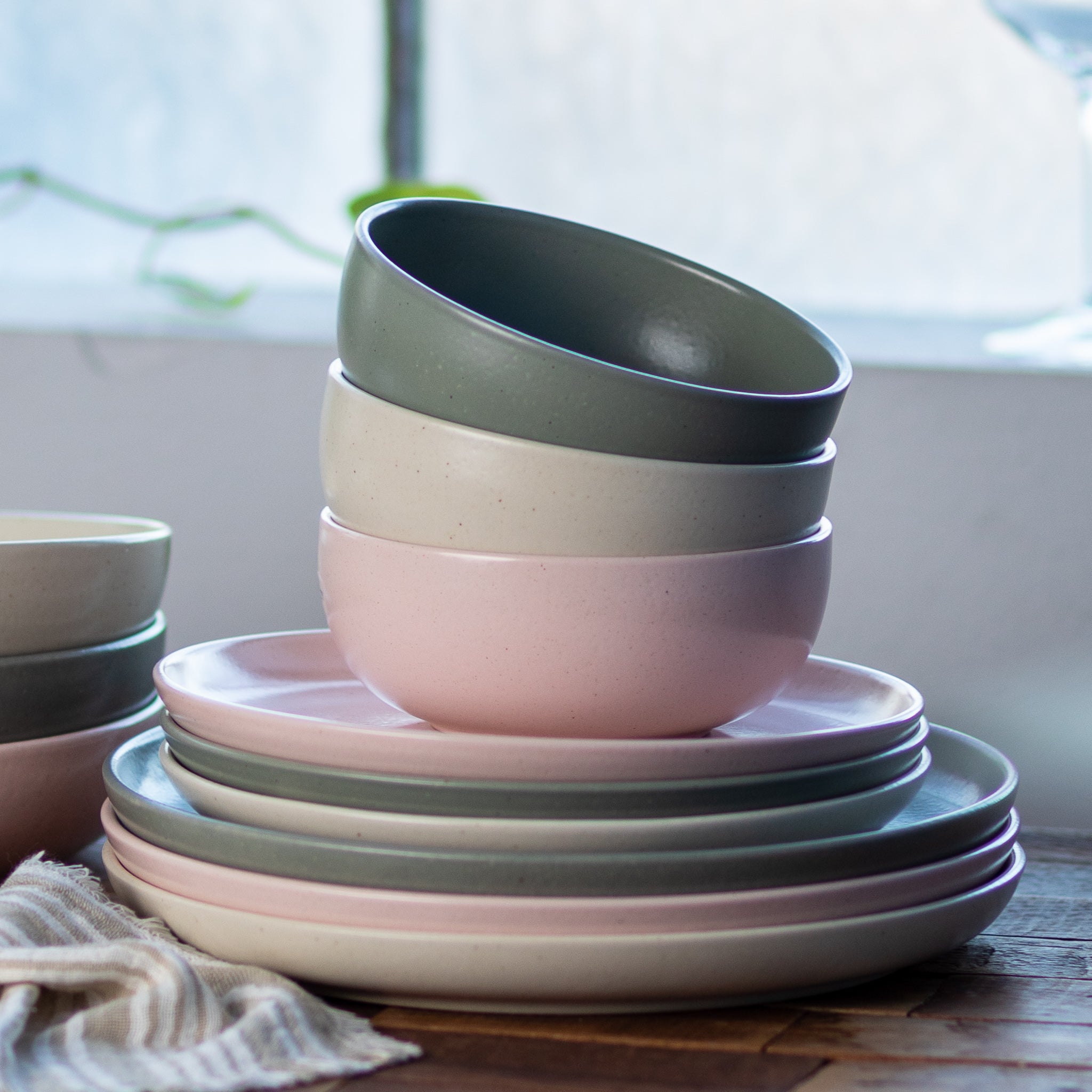 Pacifica Soup/Cereal Bowl, Artichoke, Set of 4