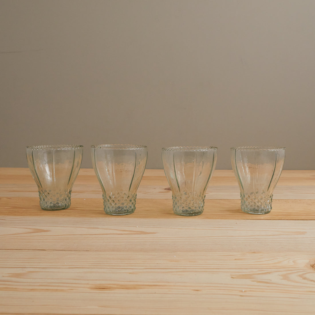 Ruffle Bell Glass, Set of 4