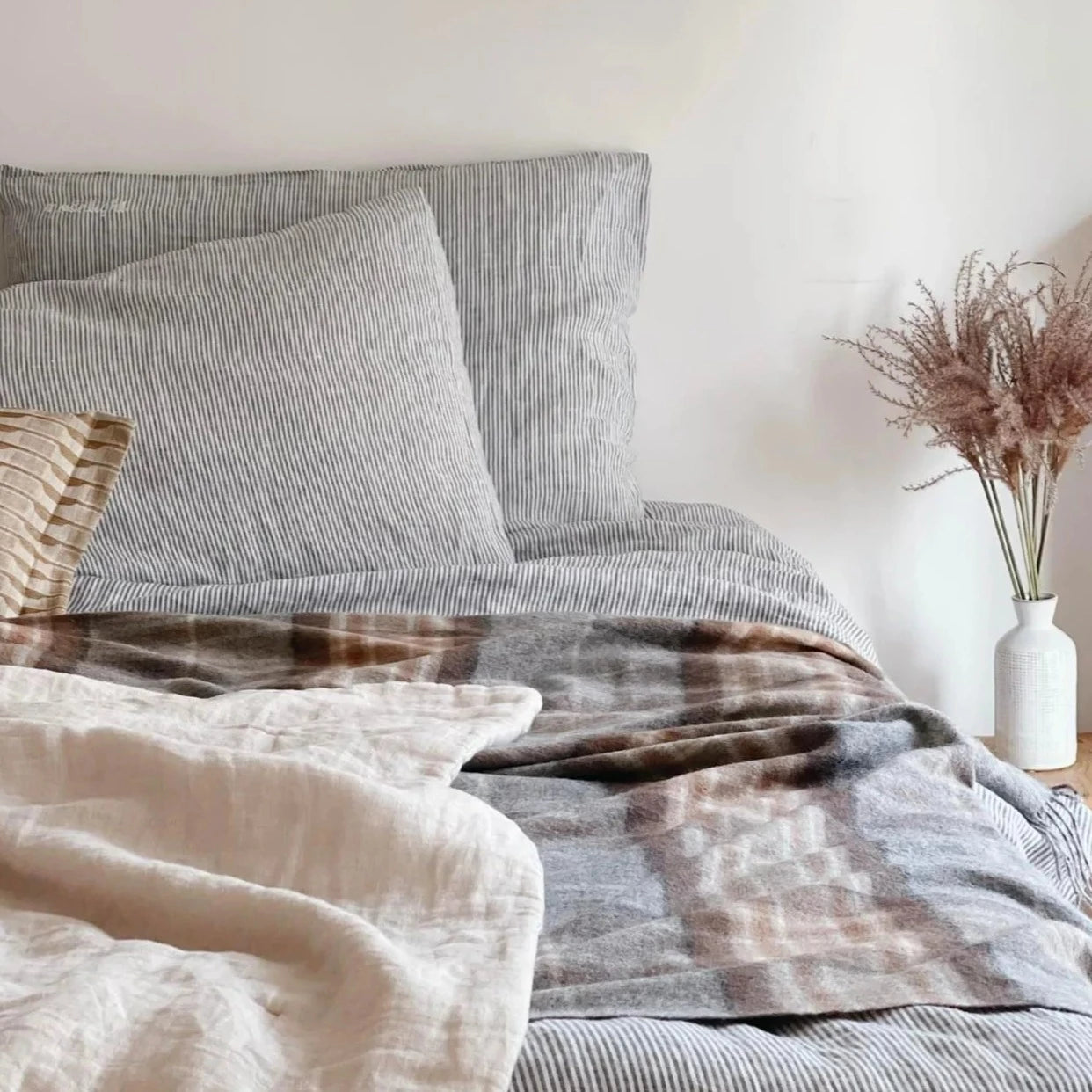 Lambswool Blanket in Mackellar Tartan