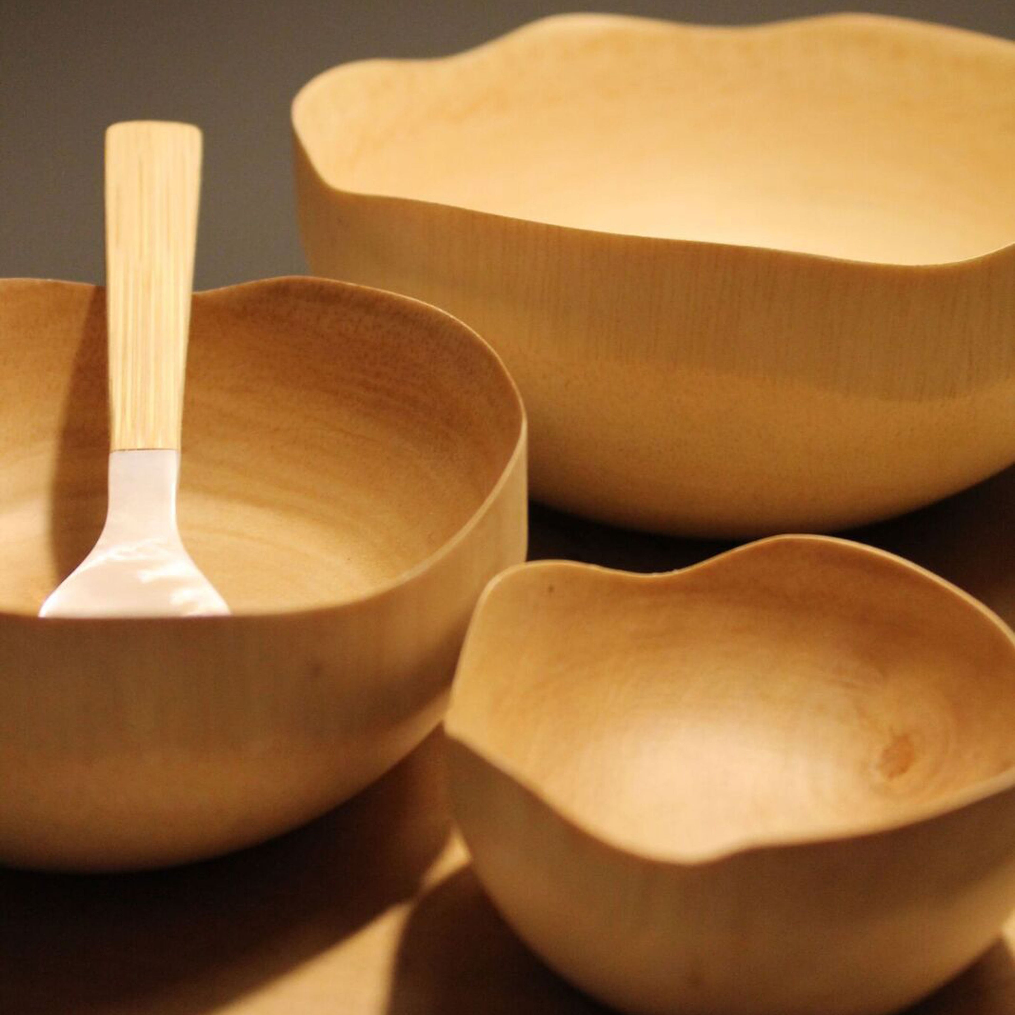 Kiln Mango Wood Wave Edge Bowl, Small